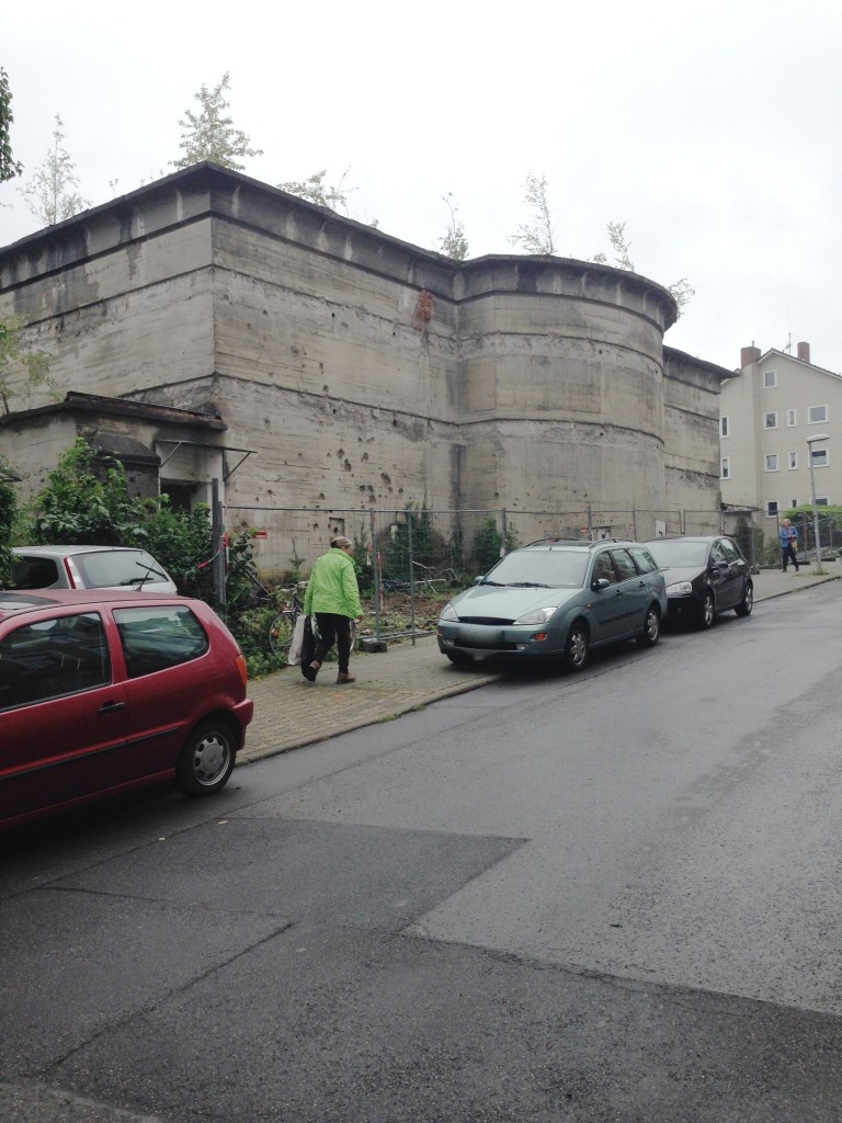 Herrscht hier Stillstand? Der Bunker gibt Rätsel auf.