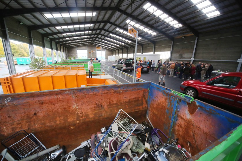 Eindrucksvolle Anlage: der neue Recyclinghof von Aachen in der Kellerhausstraße. Foto: Presseamt der Stadt Aachen