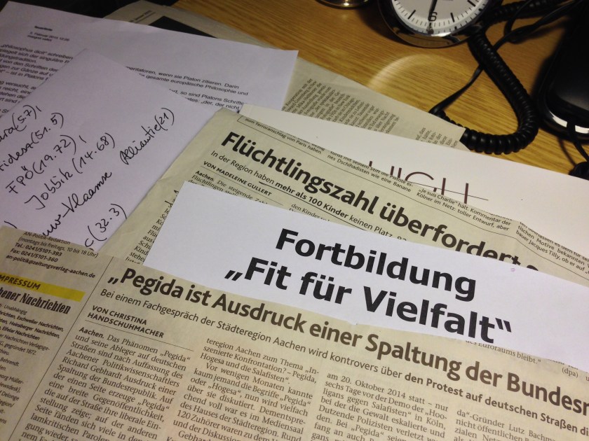 Flüchtlinge sind fast täglich Thema in den Zeitungen. Nicht alle Städte können die Menschen angemessen unterbringen. Die Schulen sehen vor schwierigen Aufgaben. Da ist die Arbeit der Ehrenamtlichen mal wieder besonders wichtig.