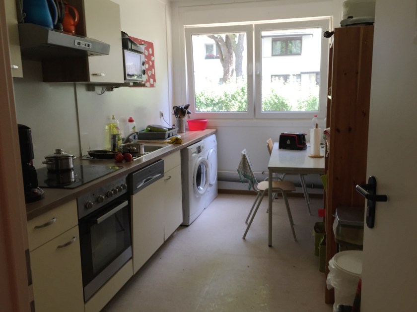 Eine von zwei Küchen. 