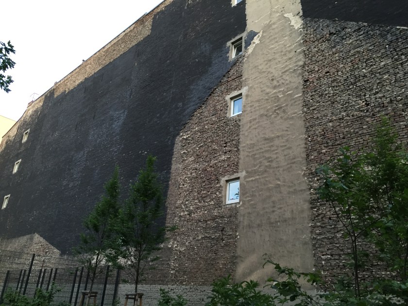 Berlin hat Brandmauern, da kann unsereins nur staunen. 
